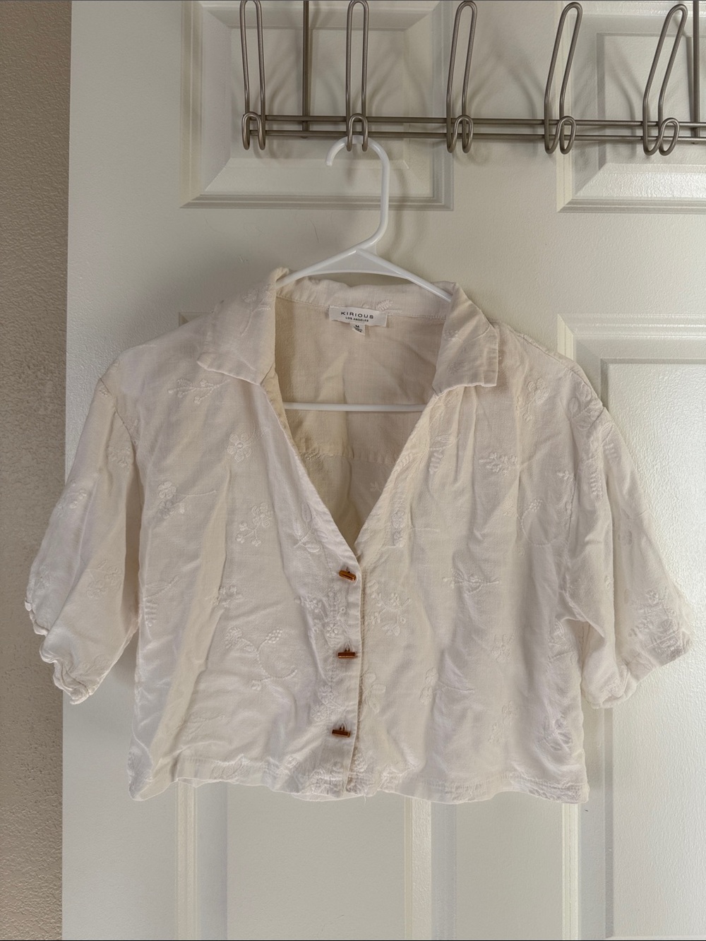 Kirious button up crop top